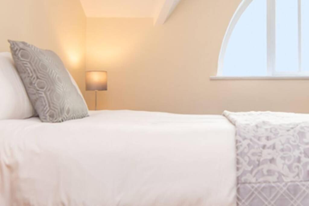Latin Quarter Luxury Apartman Galway Kültér fotó